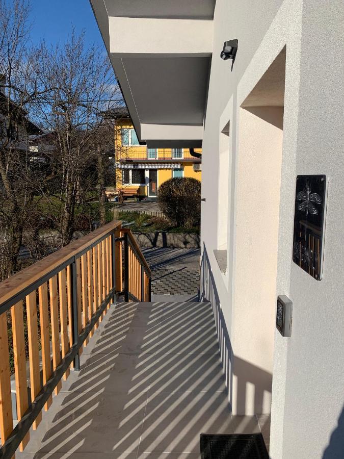 Number 10 Apartment *