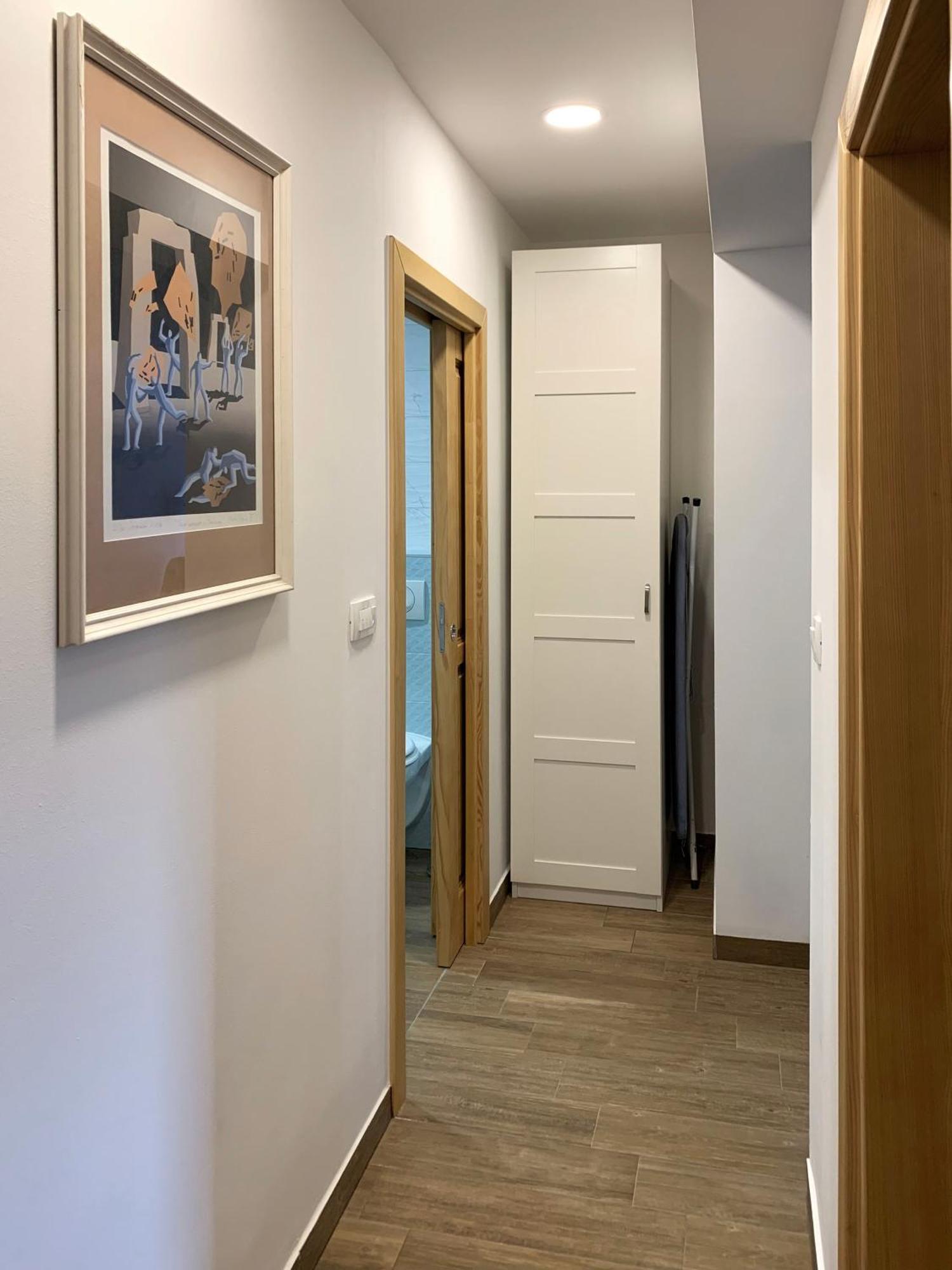 Number 10 Apartment *